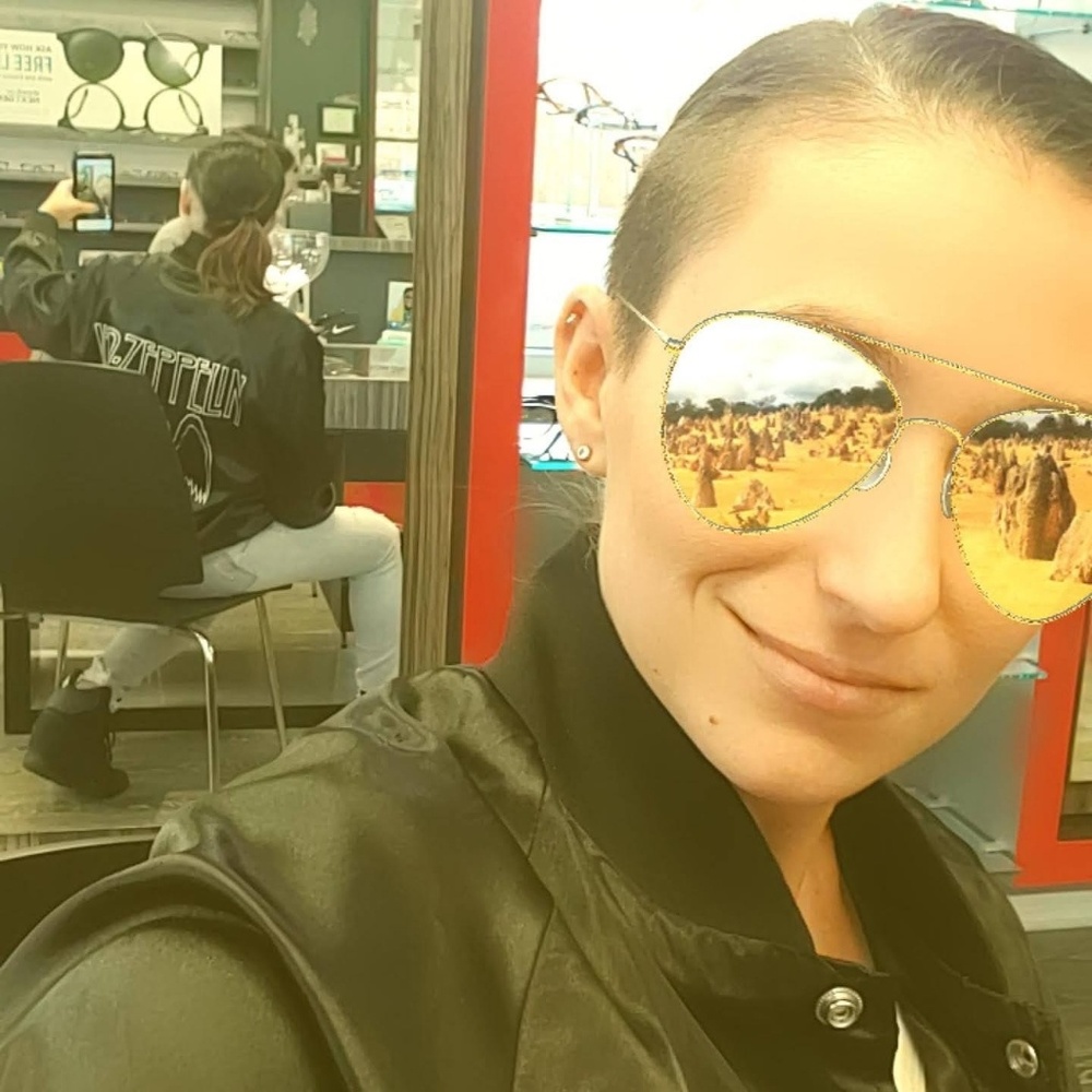 Meet your Posher, Victoria